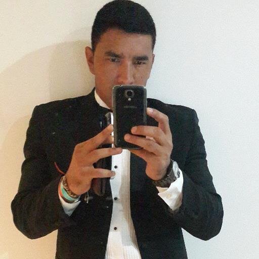 SOY ABOGADO, ME ENCANTA EL FUTBOL, AMO EL GYM, LA MUSICA, LA POLITICA.