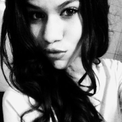 Hi  whastapp: 85 9805-0598  instagram: rebecca__alves  falem cmg  tchau ✨