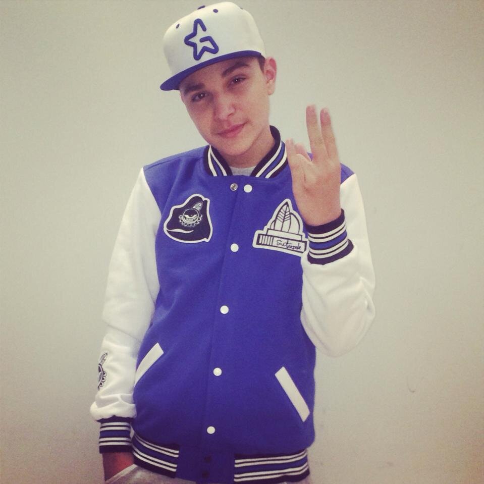 Posso não ser a melhor fã do mundo..Mais tenho o melhor ídolo do mundo.. (Mc Gui)..! Amo vc6s @mcgui_oficial @ClaudiaBaronesa @tetecastanheira @EuRogeAlves