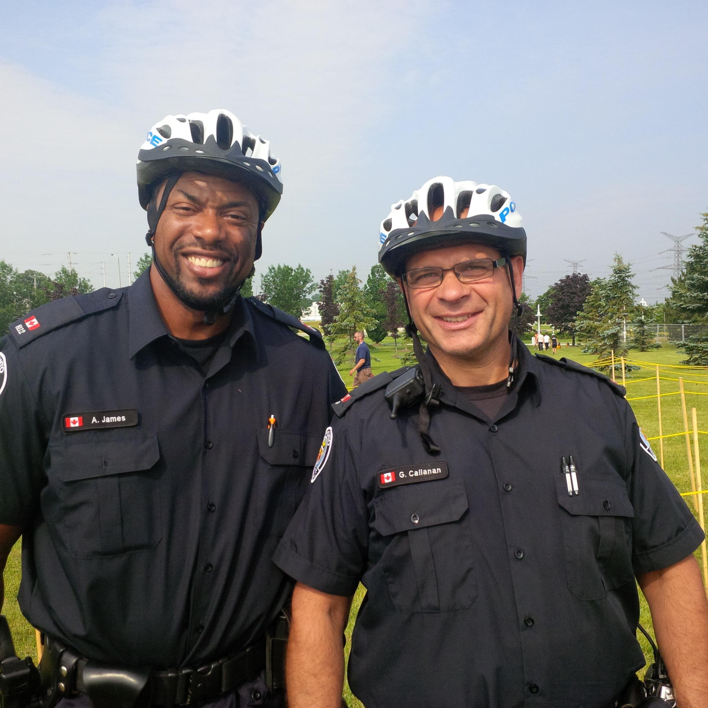 PeeweeAndAlli's profile picture. Lawrence Heights & Neptune Neighbourhood Cops Toronto Police Emergency call 911/Non-Emergency 4168082222 or TDD 4164670493 Account is not monitored 24/7