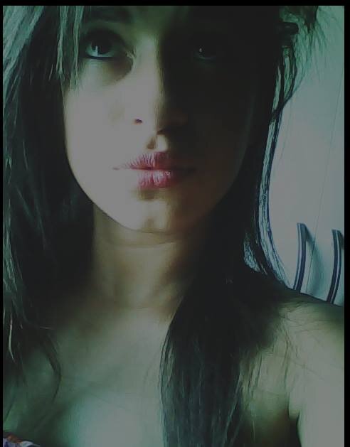 Hey Pessoas.... Eu amooo mto praticar Pakour e natação. Outra coisa que eu amoo é a minha namora Lindaaa! Mozin Te Amo !!