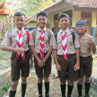 SMPN 18| ketua kelas 8 i| Satya Jati Pratama 18