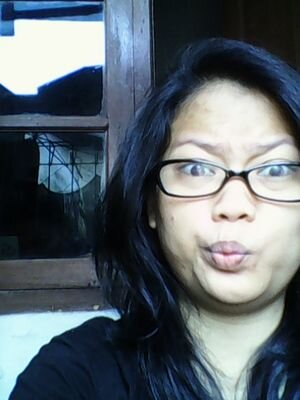 Pengen jd orang yg sukses dan bisa nyenengin mamakuh tcinta :* love u mom, yo're my everything