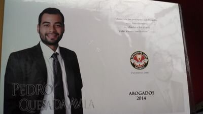 Abogado de la Unilibre.  Orgullosamente  Boyacense y Briceñense. 
Agradecido con Dios y la vida por sus bendiciones.