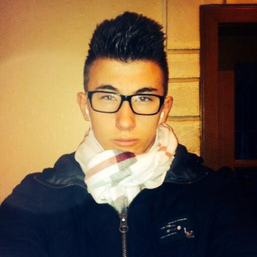 Mateo8666's profile picture. Moi c'est mattéo, gamer passionné :D Fan de la @eSports_Omega et également youtuber !!