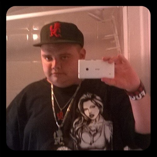 IM IN A RELATIONSHIP WITH THE MOST AMAZING JUGGALETTE EVER LOVE YOU NIKKI BOO