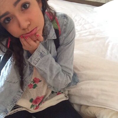 BethMinions's profile picture. CHRISTMAS IS HERE