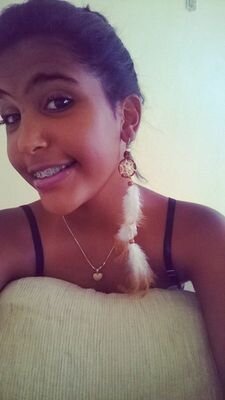 helo   ' me segue que sdv . sou Directioner e outras kkk :3 meu nome e Lorena :3