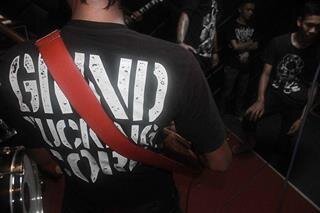 Bad-ass Grind • segitigasamahati@yahoo.co.id