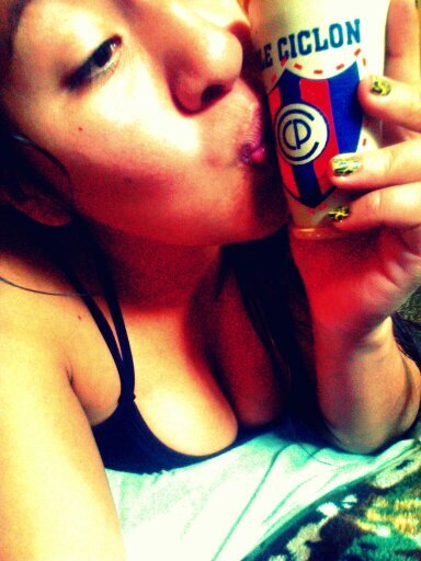 tengO 3 unicas pasionesS,, MI HIJO , mi qerido CLUB CERRO PORTEÑO ,, Y mi qerido BOCA JUNIOR!! con ellos 3 soy feliiz :)