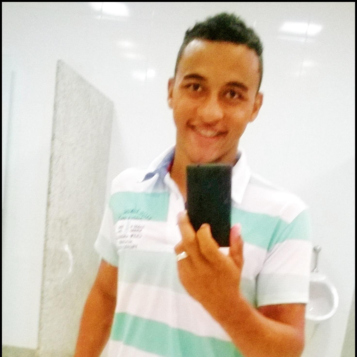 Mais vale um instânte, do que esperar diversos segundos dele.