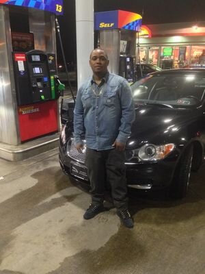 just another dope rapper in the struggle visions from a visionary #LightShowShawty #1⃣0⃣⬇writer/fashion designer oh yea i love my Kicks