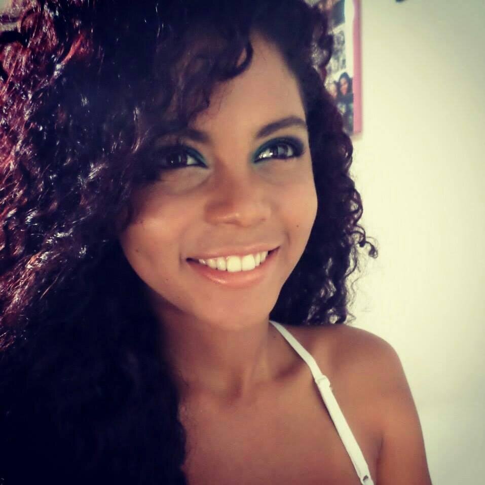 Quer saber sobre mim ? FOLLOW-ME