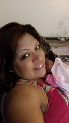 moni34gurl's profile picture. 