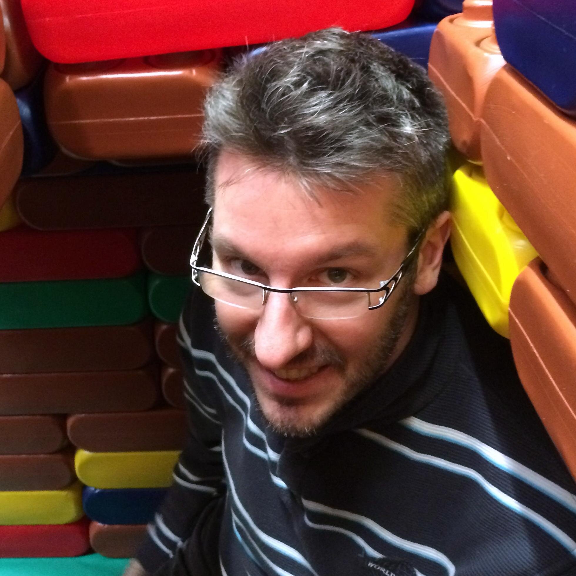 orobbe's profile picture. Je n'ai rien de spécial à dire :)