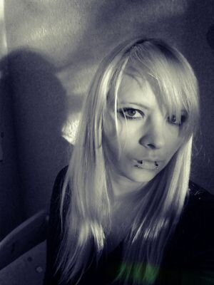 falsch__meldung's profile picture. ♥ Daron Malakian you make my world go round ♥