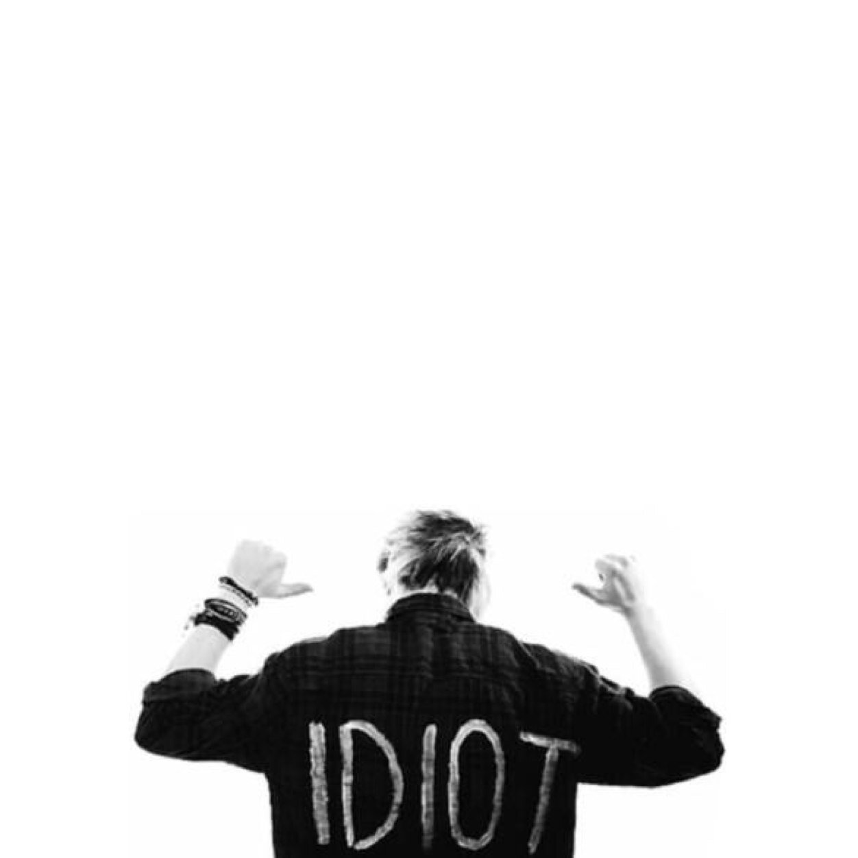 lookatbio_plz's profile picture. can u plz follow @Fallin4Ashton and @1vampsoser they 100% follow back & plz rt this link