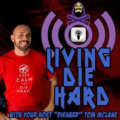 Die Hard @TomMcClane80 talks nonsense with his friends.