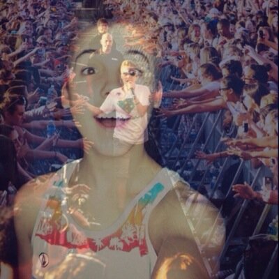 I just gave you a free follow so can you please follow @xoespinosaox they follow back ! Thank you!