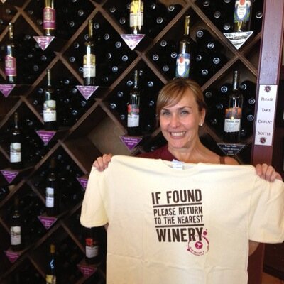 Traveler, wife, mom, shameless wine groupie, and fan of great food