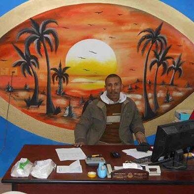 خطاط ورسام ذو خبرة فى مجالى بفضل من الله أعمل فى المملكة العربية السعودية بمنطقة القصيم