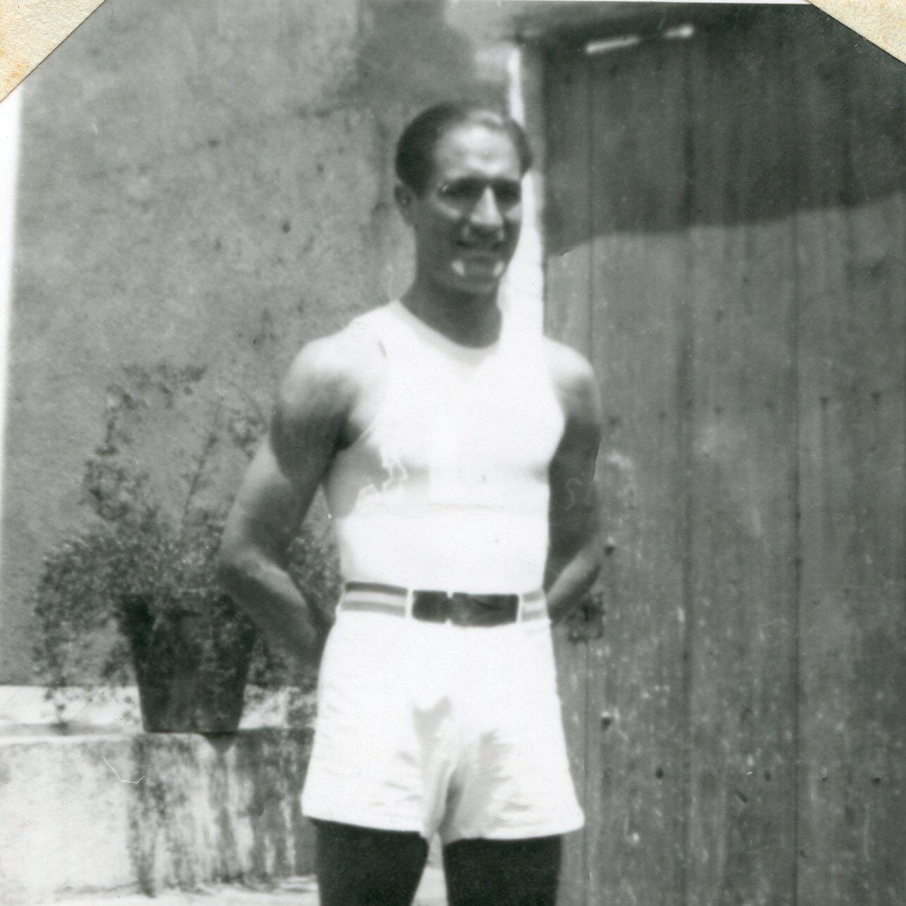 Siguiendo los pasos iniciales del baloncesto en Aragón a través de las huellas de su primer internacional Fernando Muscat (Tobed, 1911). Futuro libro.