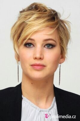 i love Jennifer,i love..THE HUNGER GAMES!!!!! 3