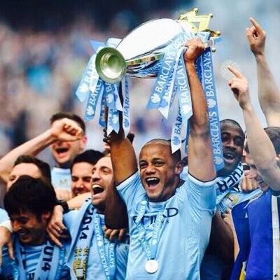 Twittrar om City , transfer rykten o fotboll . 93:20