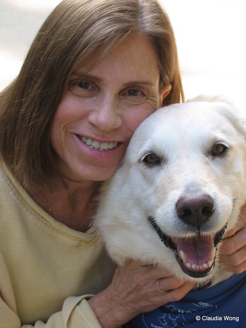 Writer, writing coach & author of MG novel Lola Zola and the Lemonade Crush (series). My puppy Ella Rose will be a therapy dog when she grows up.