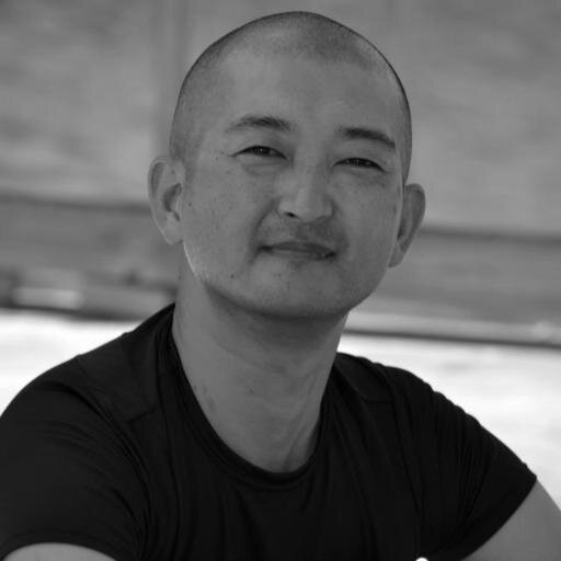 ヨガと東洋医学を心と体の癒しとして役立てるノウハウを教えています！オンラインと対面講座を格安で学べます！体が硬い・ストレスで会社を辞めた経験を克服したノウハウも織り交ぜて、丁寧に合理的で効果的なテクニックを指導します！
