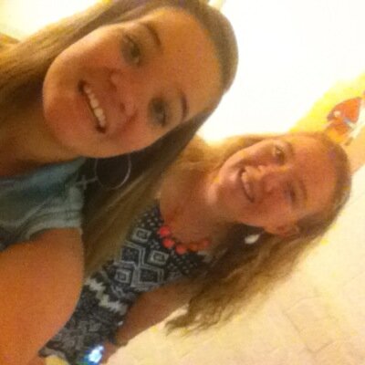 typhanyie's profile picture. 