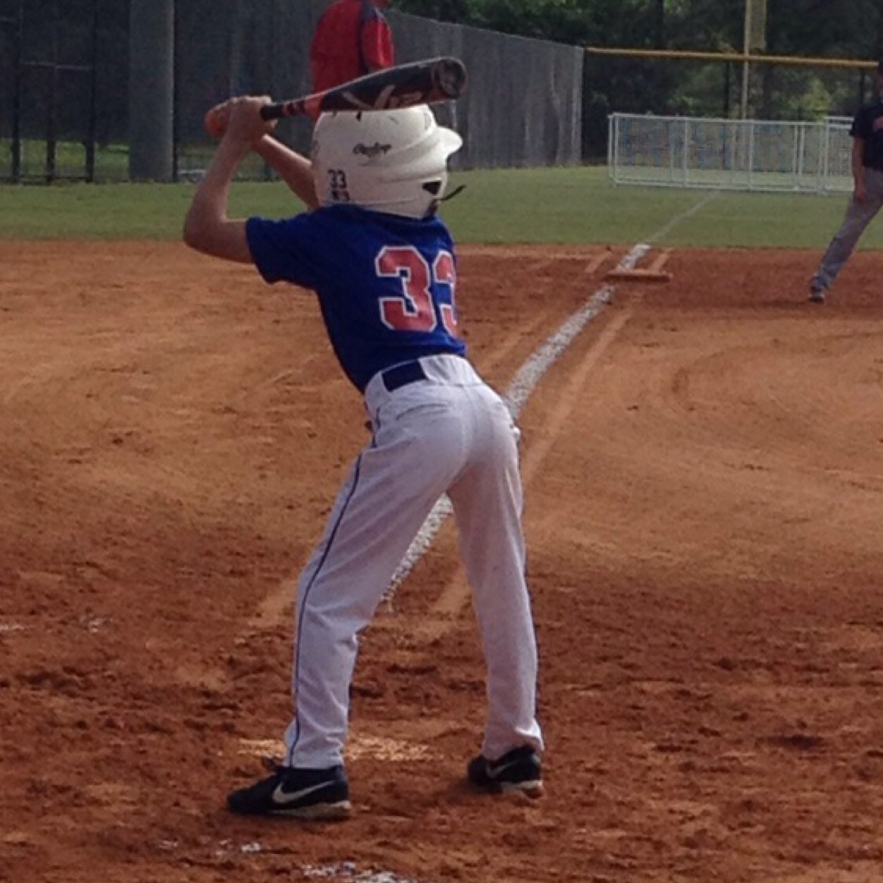 I'm 10 I love baseball and I want to be a professional baseball player
