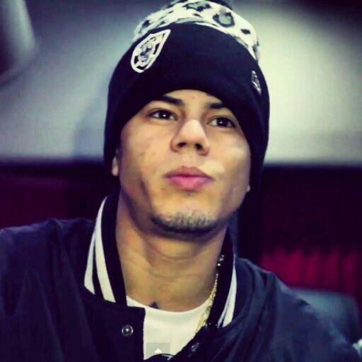 Nas coisas simples nascem um grande amor, e foi por você que o meu coração de FÃ despertou @Mclon_oficial