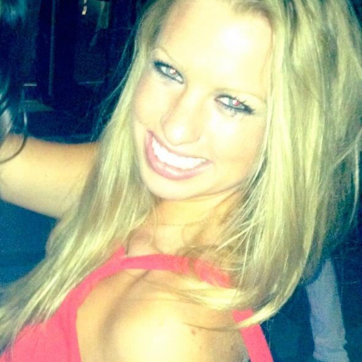 kelleelawrence's profile picture. Hemingway with a shot of whiskey | backyard jalapeño farmer | @dodgers @usc