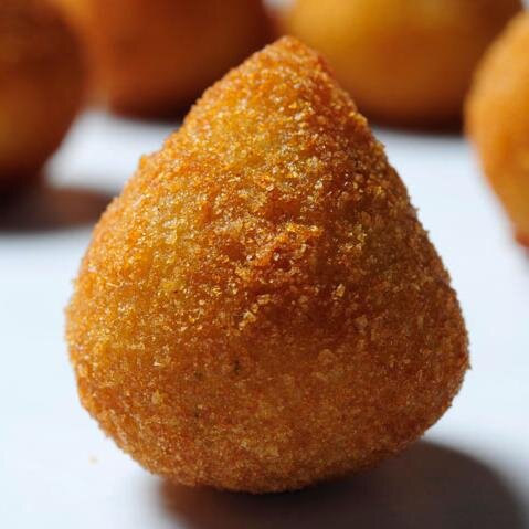 OI MEU NOME É COXINHA SE TE SEGUI EU TE AMO DUM JEITO
