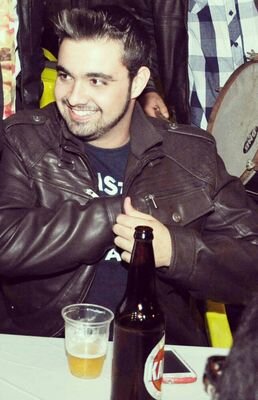 '' Um rosto lindo e um sorriso encantador  ''