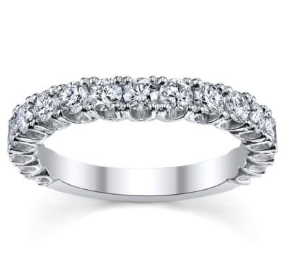 Marketing professional, working with family jewelers for over 30 years, http://t.co/FDDPmv3y and http://t.co/FoX7V4ak, Grad of University of Texas at Austin