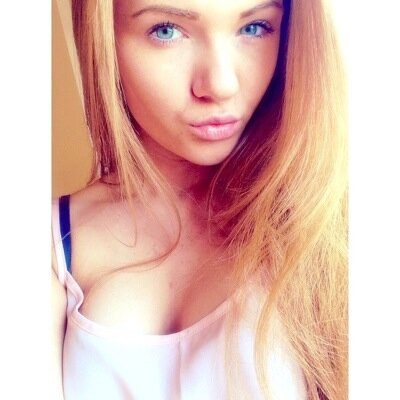 floatforevaa_'s profile picture. Life is messy. Love is messier. Follow my main account; @maaardybum_