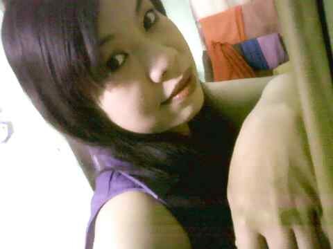 Single,simple person n humoris.