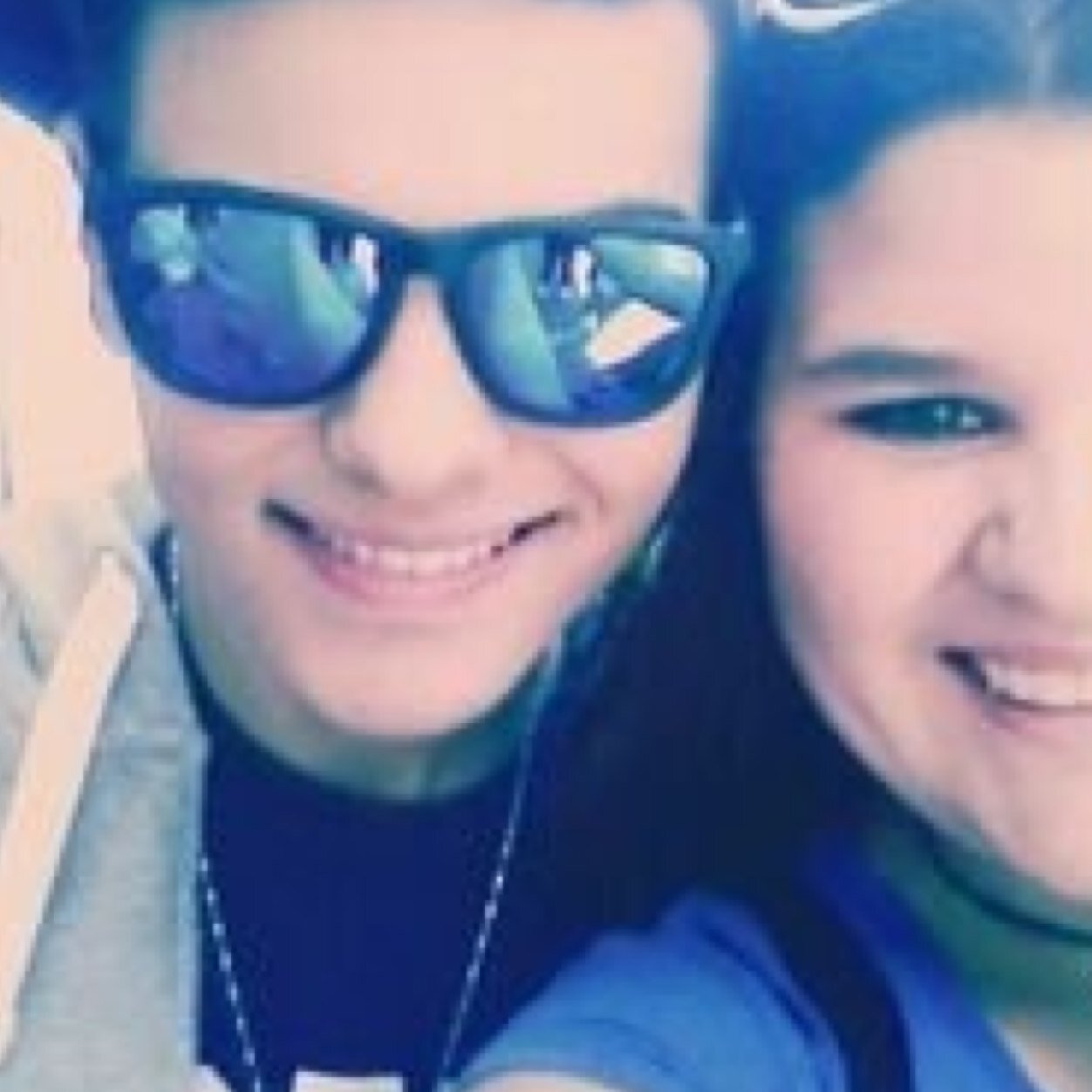 Mi novia y Yo sin rumbo pero con éxito y amor. Estudio la Preparatoria y estoy por dar un gran paso