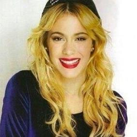 Tini_MiOrgullo's profile picture. Sin ser doctora ella salvo mi vida, sin ser un chiste me enseño a reir, sin ser tatuaje la llevo en mi.❤|Tini ⚡| Eternamente a su lado☆