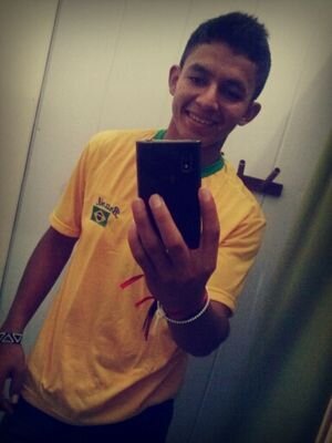 Felicidade Exalando :)