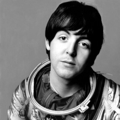 I'm James Paul McCartney, the sassy and cute Beatle! I have a silly dog named Martha. In love with my Janie, @TheLovelyMsA! |RP Account|