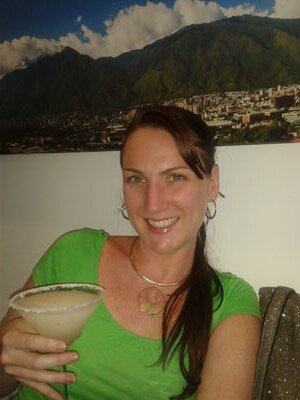 madre ante que nada , feliz con cada dia de la vida , orgullosa de mi familia y de lo que he logrado en la vida pero por sobretodo orgullosa de mis hijos