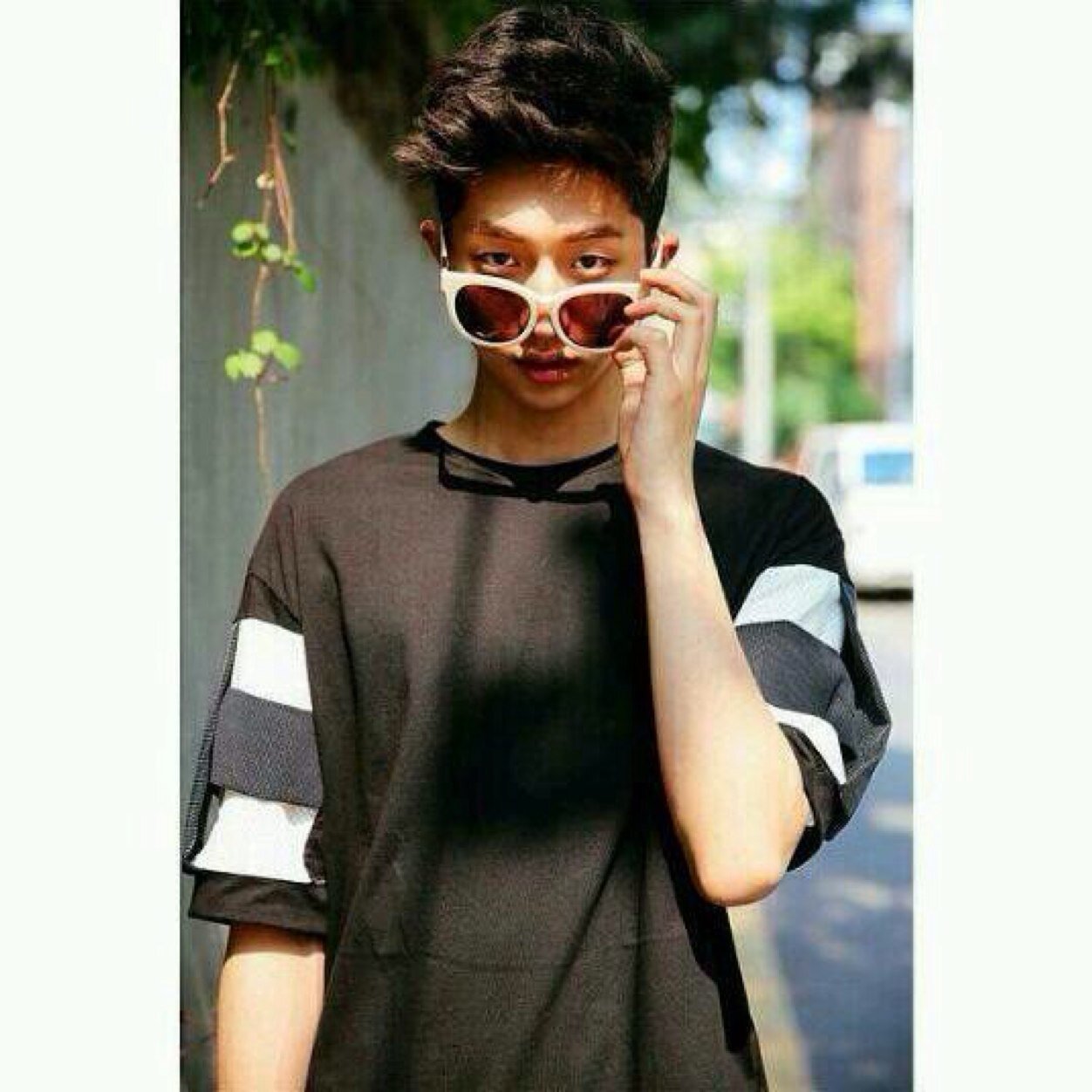 ⠀⠀⠀⠀ somehow i fell in love with a person ⠀⠀⠀⠀ named kim myungsoo