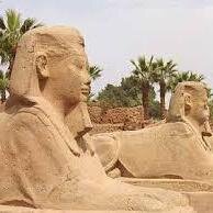 مصرية من الأقصر :))) أتشرف بيكو :)))