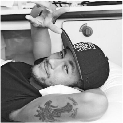 i have a slight obsession with Neymar Jr and Niall James Horan.