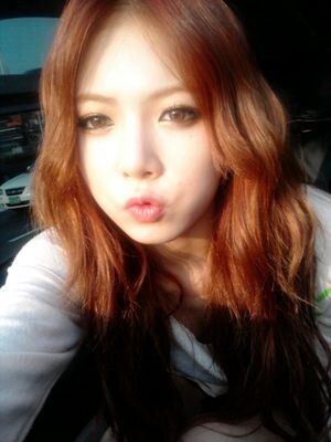 hello Apink eunji here:) please be my friend nae? thank you:)