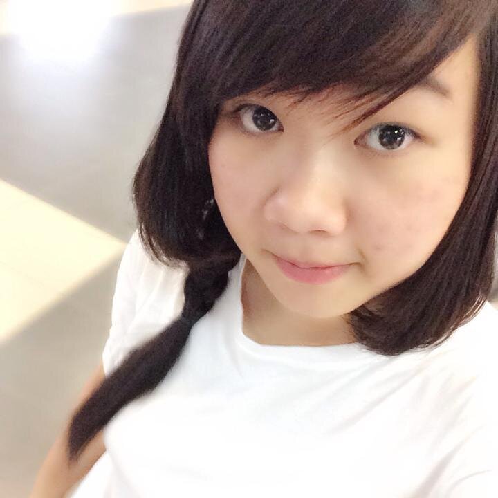 Mapmap31's profile picture. Tôi nên cười
Vì Người đang hạnh phúc
Hay…
Nên khóc 
Vì ta chẳng là gì của nhau !
5cm/s là vận tốc rơi của cánh hoa đào