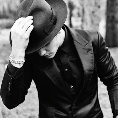 BieberAir02's profile picture. Beliebers: The world against you. You against the world! @justinbieber